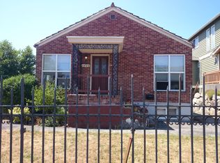 3925 41st Ave SW, Seattle, WA 98116