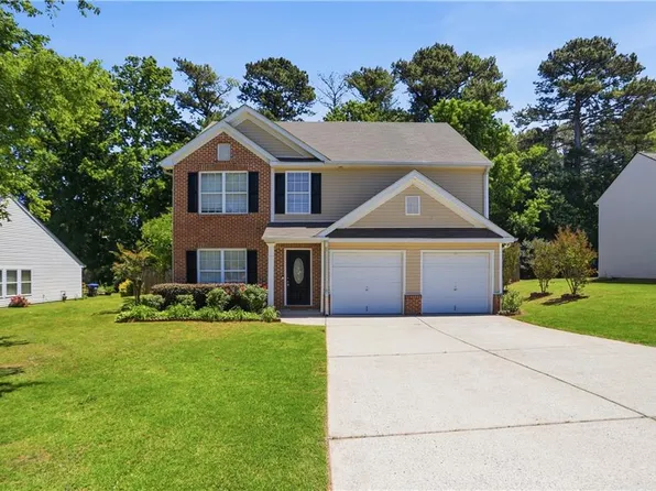 1241 Pine Acre Dr, Sugar Hill, GA 30518