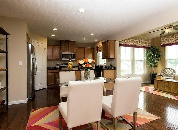 5th image of 6118 Windrush Ct
