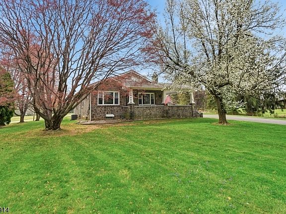 5th image of 1316 Belvidere Rd