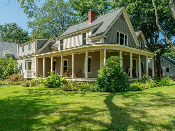 1 Kilborn Way, Falmouth, ME 04105