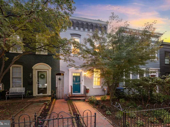 909 G St SE, Washington, DC 20003