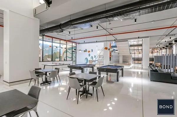 Rented by Bond New York | media 8