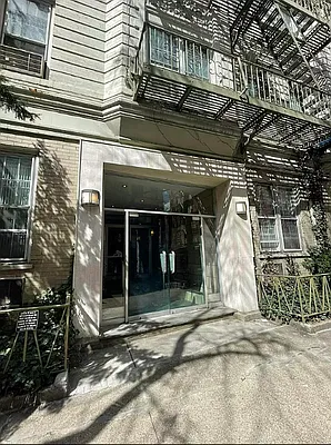 Rented by Cayenne Realty Group | media 9