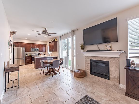 5th image of 1525 Patricia Ave Unit 5