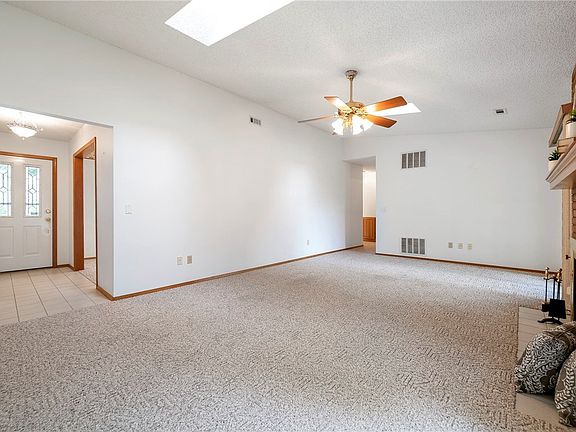 4th image of 1810 S 22nd St