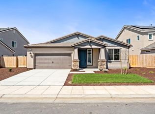 1252 Cathedral Ct S, Madera, CA