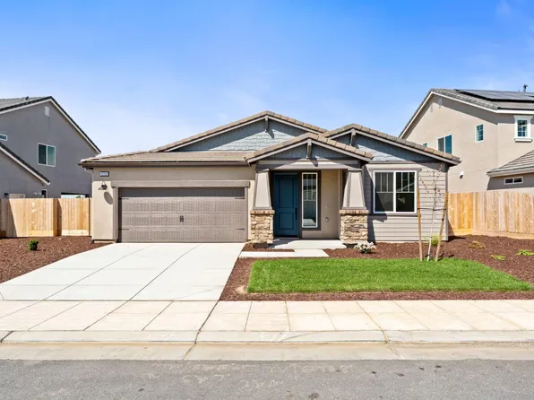 1252 Cathedral Ct S, Madera, CA 93636