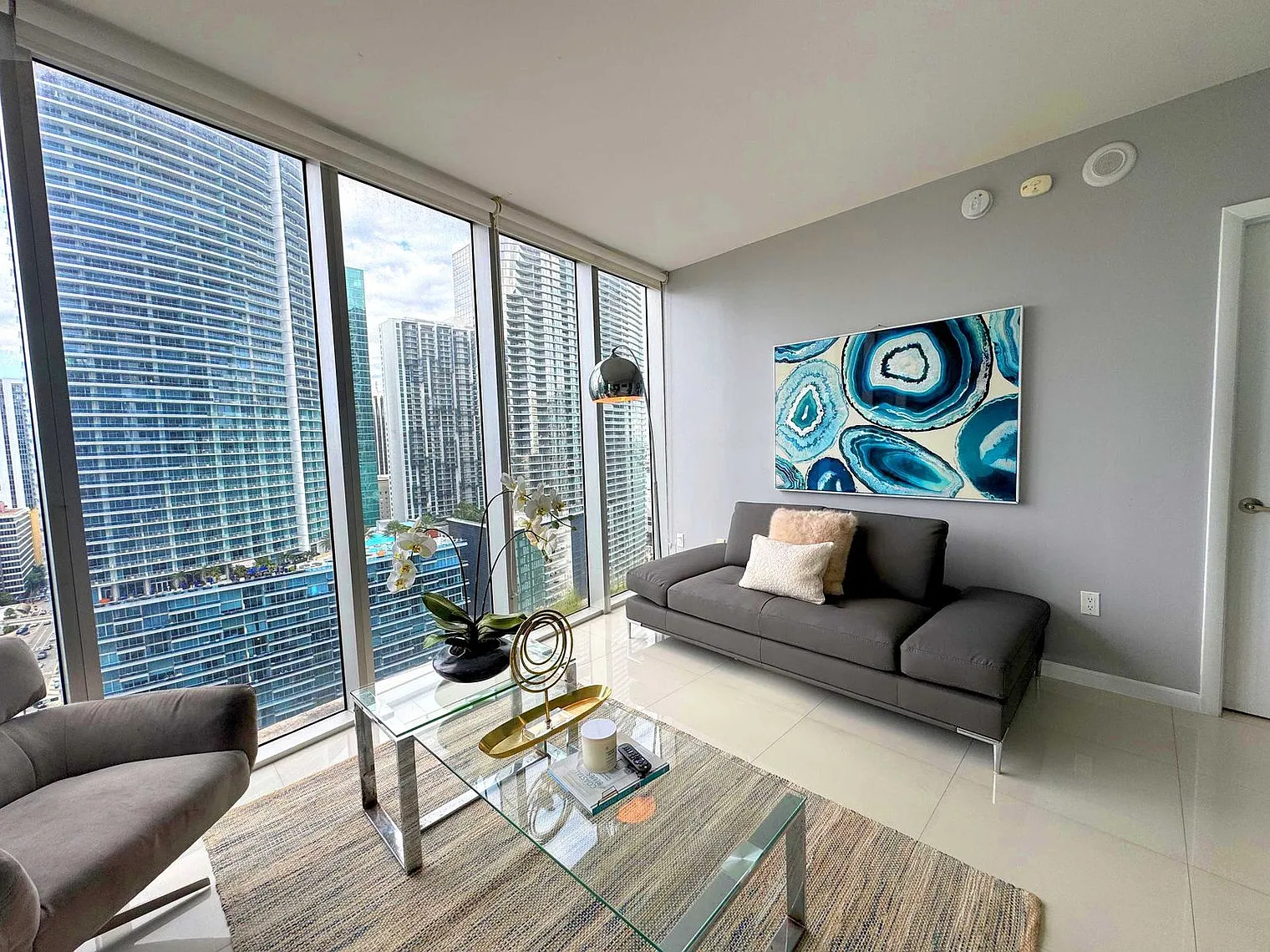 2 bed, 2.0 bath, 1280 sqft, $4,766 — Photo 1