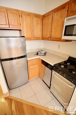 Rented by Spire Group | media 27