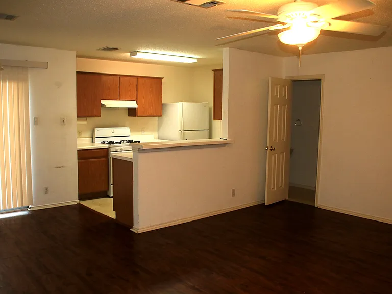 5301 Roosevelt Ave #B — Photo 5