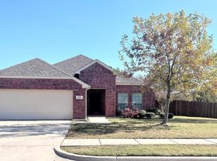 413 Northbrook Ave, Oak Pt, TX 75068
