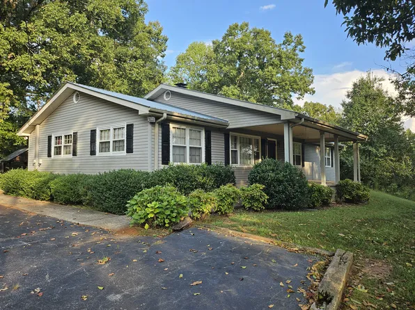 1049 Creasy Patch Rd, Cornelia, GA 30531