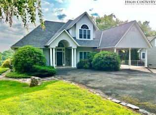 836 Turnberry Dr, Glade Valley, NC 28627
