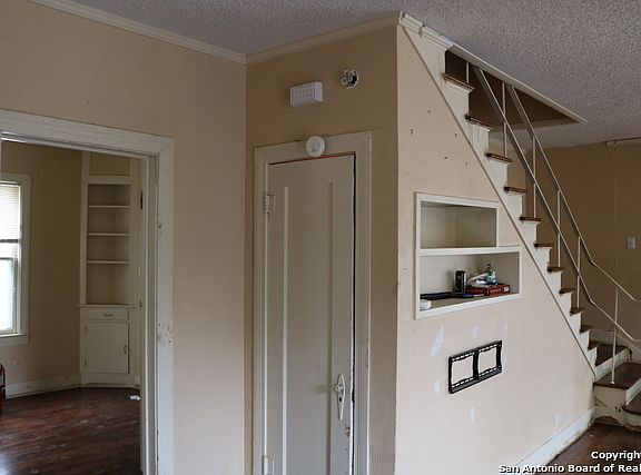 5th image of 149 Alexander Hamilton Dr