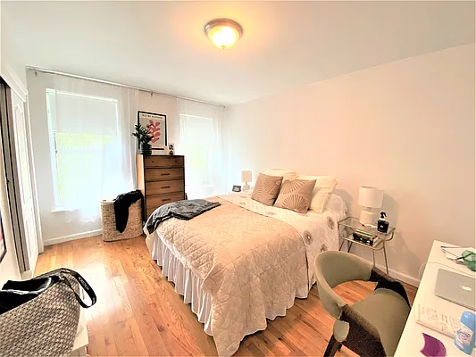 Rented by Douglas Elliman | media 8