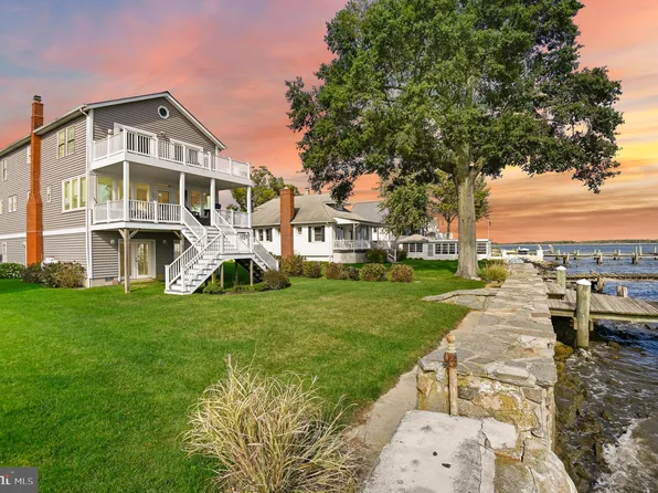 3829 Bay Dr, Middle River, MD 21220