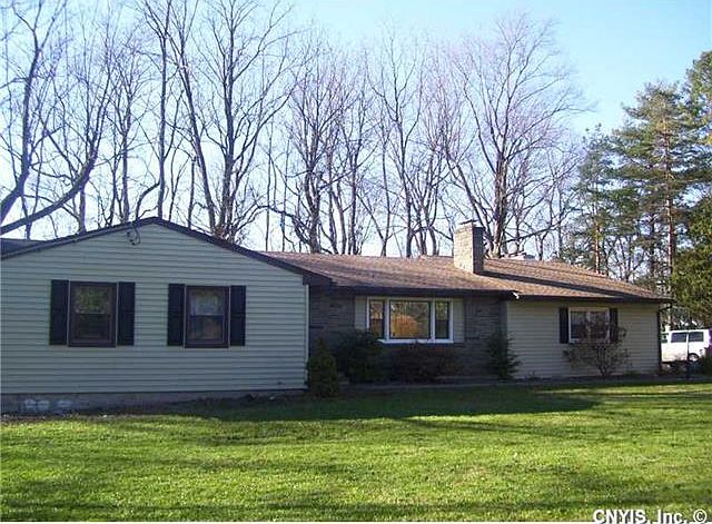 1st image of 398 Churchill Ln
