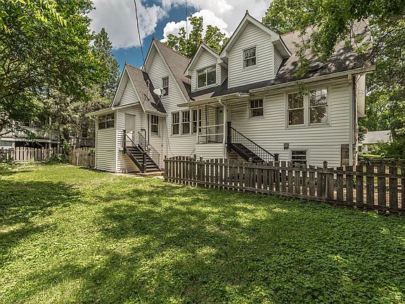 4th image of 2217 30th Ave S