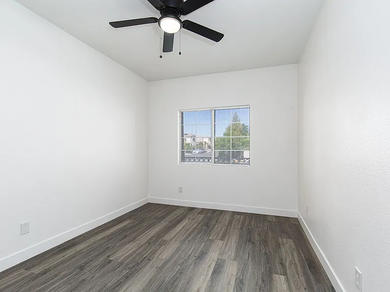 3790 Crest Horn Dr — Photo 21