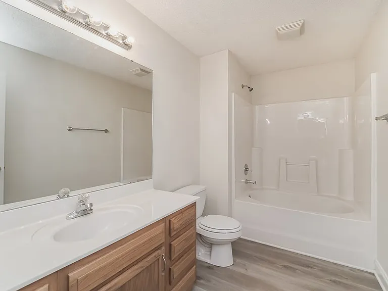 4512 Carol Ct — Photo 12