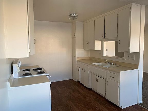 2nd image of 1677-1679 W 259th Pl #D-1679