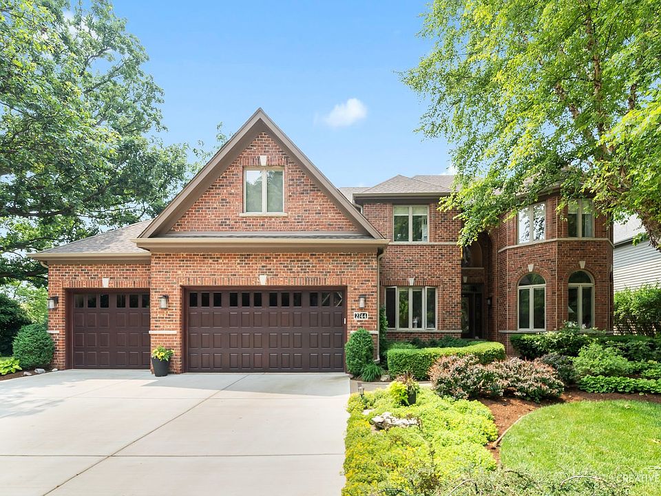 1st image of 2744 Charter Oak Dr