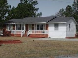 610 Woodburn Dr, Fayetteville, NC 28311
