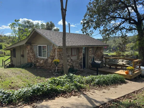 5 Kiwanie Ln, Hardy, AR 72542