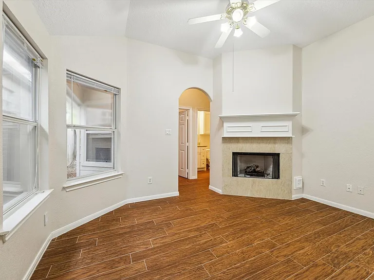 2806 Crescent Star Rd — Photo 5