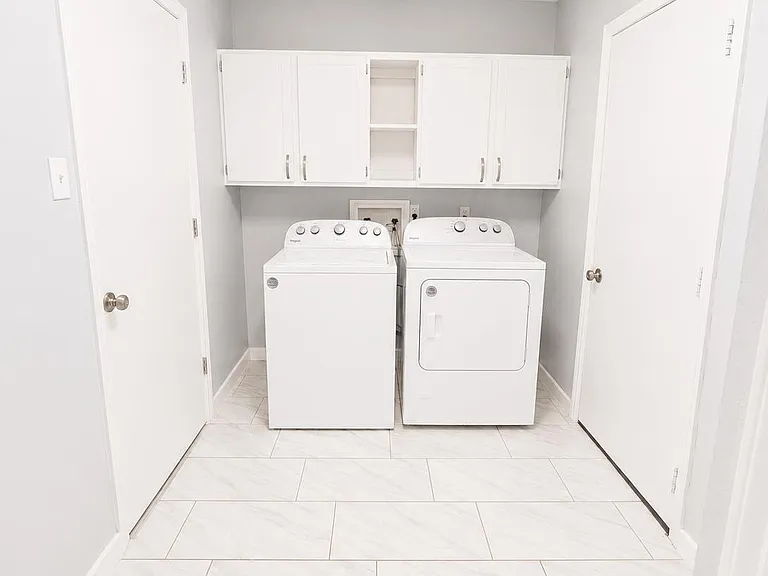 305 Starbright Dr — Photo 15