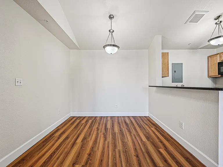 Hunter's Run Apartments — Photo 47