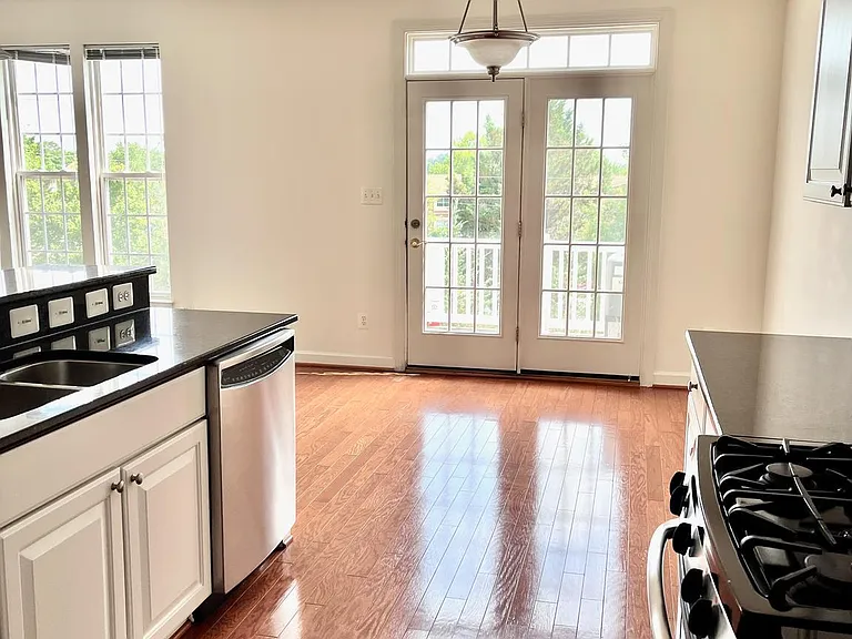 5605 Harrington Falls Ln #F — Photo 32