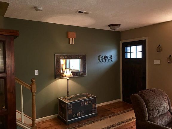 4th image of 38 Greenbrook Dr
