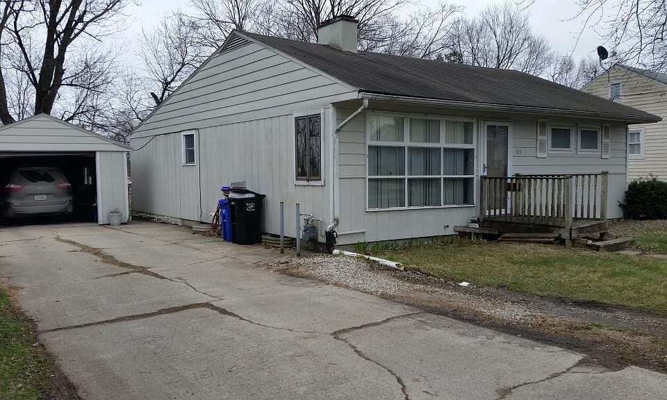 1st image of 108 Lynwood Ave