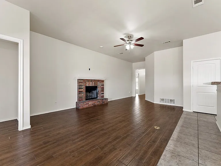 716 Duke Ave — Photo 4
