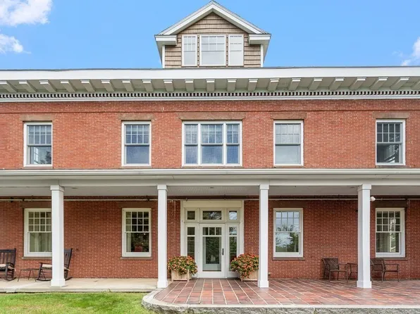 152 Water St Unit 1, Danvers, MA 01923