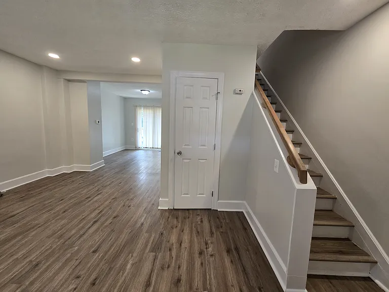 3821 Brooklyn Ave — Photo 4