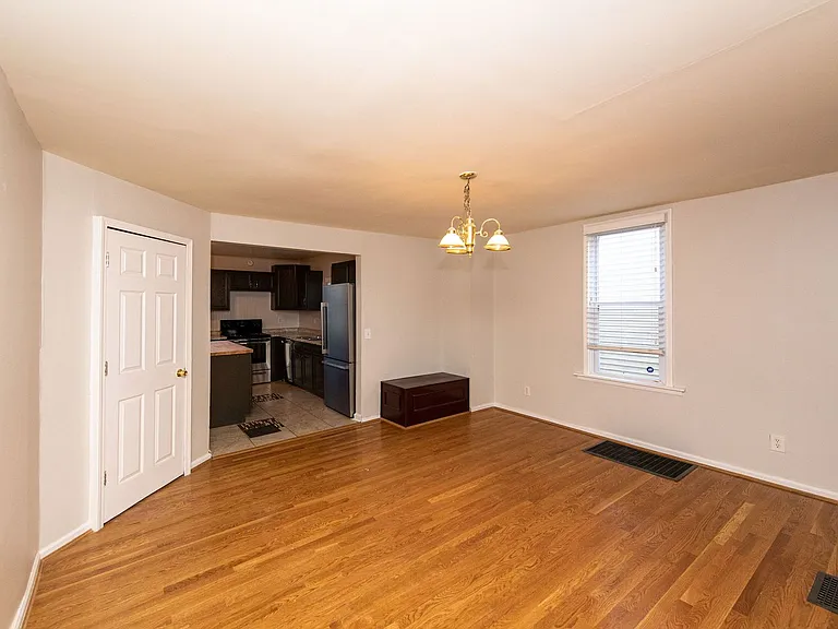 5403 Ravenna St — Photo 15