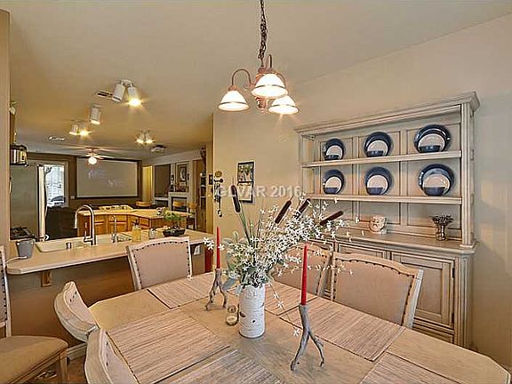 5th image of 10960 Harvest Hill Ln