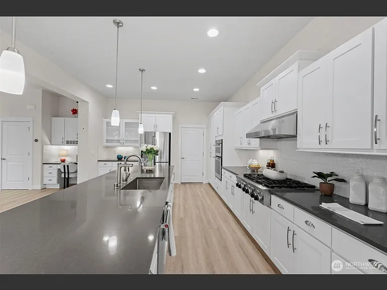 415 5th Ave NE — Photo 7