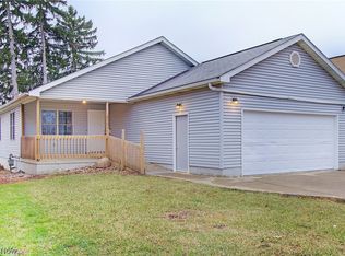 800 Spangler Rd NE, Canton, OH 44714