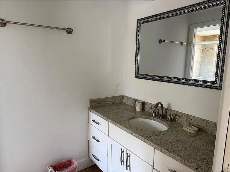 853 2nd Ave S — Photo 30