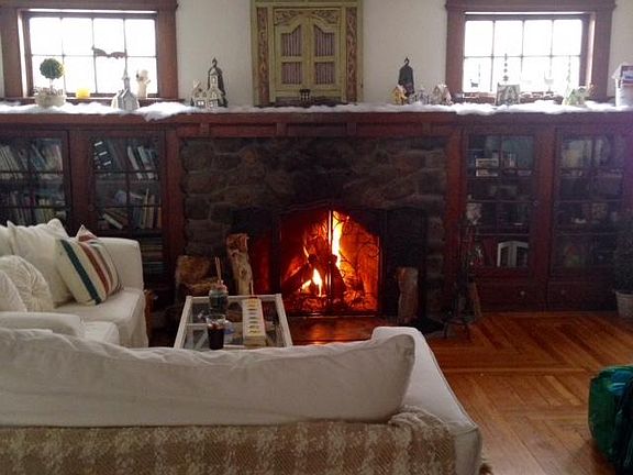 Living Room, Fireplace
Not furnished