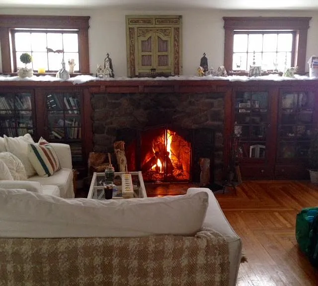 Living Room, Fireplace
Not furnished