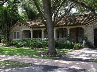 1110 S Greenway Dr, Coral Gables, FL 33134
