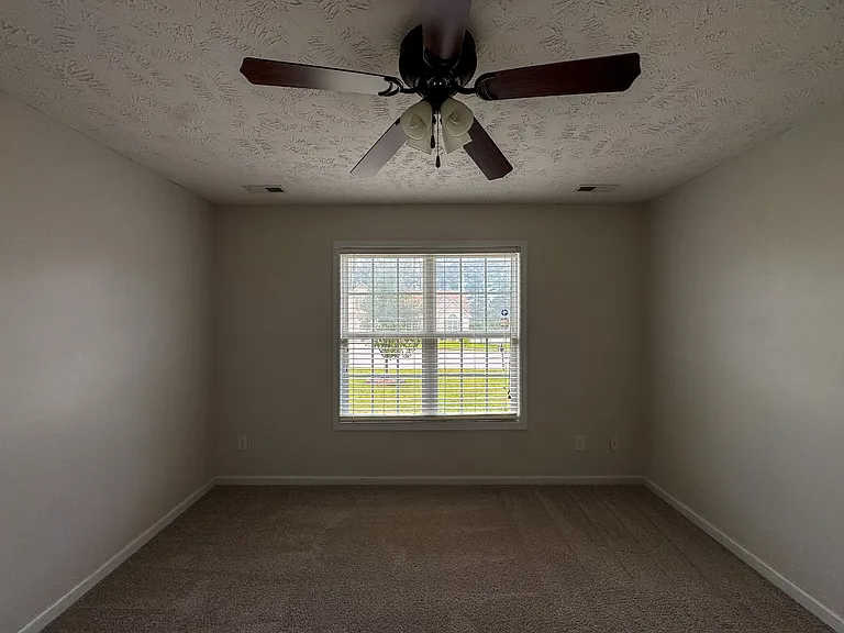 1608 Kershaw Loop — Photo 16