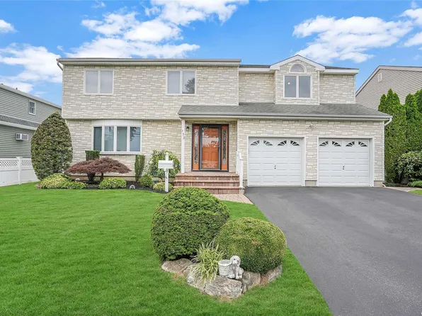 132 Atlantic Avenue, Massapequa Park, NY 11762
