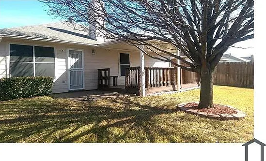 318 Dakota Dr — Photo 19