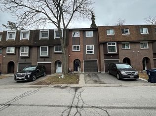 443 Manse Rd #7-E10, Toronto, ON M1E 3V7